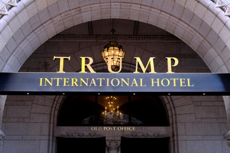 Los hoteles de Donald Trump eliminan su apellido porque los turistas rechazan al ex presidente de EE.UU